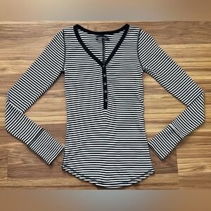 Abercrombie & Fitch Black and White Striped Long Sleeve Henley Top